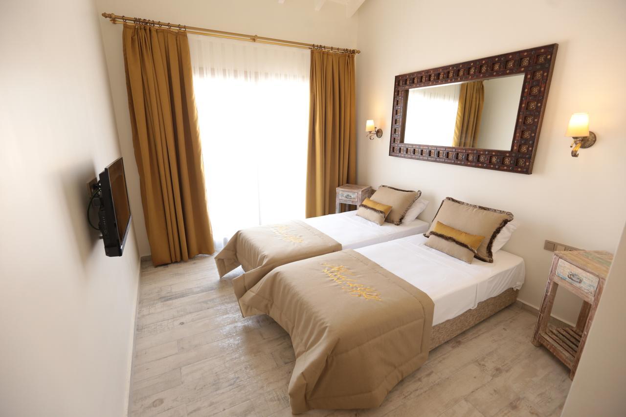 Hotel De Gold Alacati (Adults Only) ภายนอก รูปภาพ
