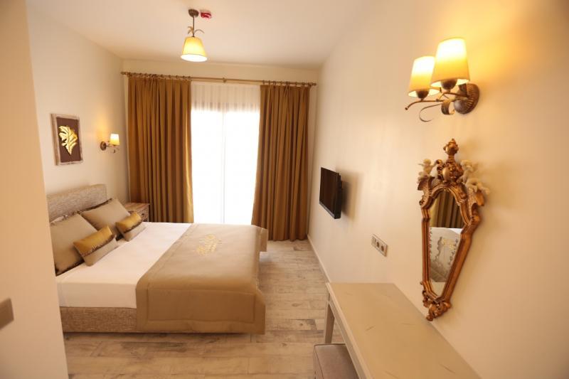 Hotel De Gold Alacati (Adults Only) ภายนอก รูปภาพ